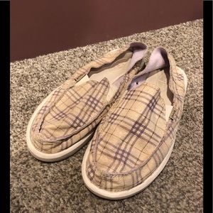 Cute plaid Sanuks